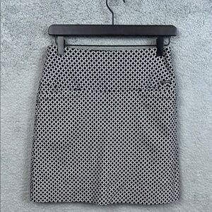 S.C. & CO. Black and White Patterned Women's Skort Stretchy Comfort Athleisure